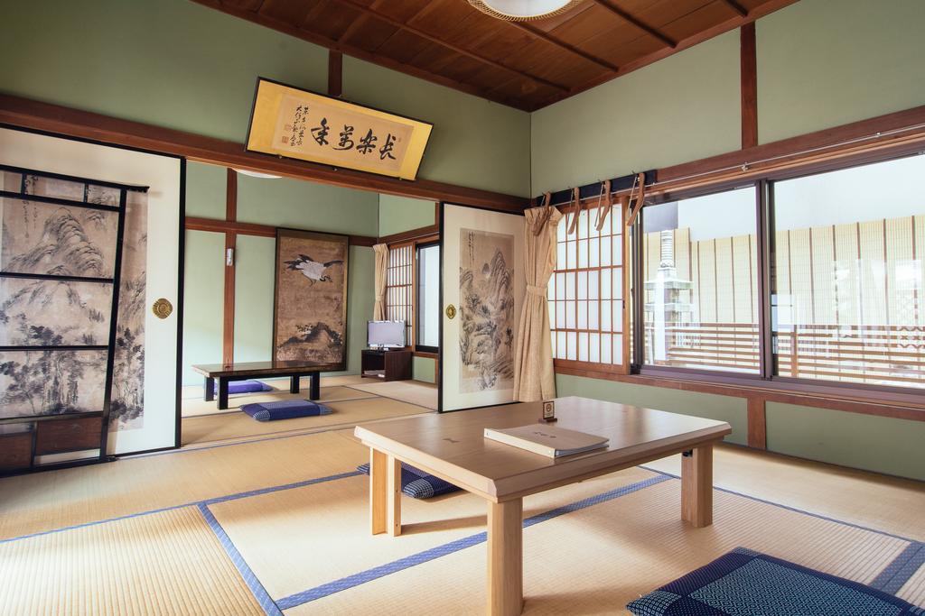 高野山 宿坊 熊谷寺 -Koyasan Shukubo Kumagaiji- Вакаяма Екстер'єр фото