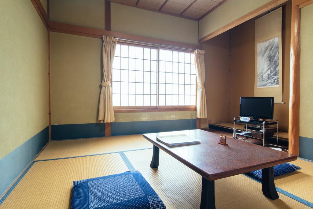高野山 宿坊 熊谷寺 -Koyasan Shukubo Kumagaiji- Вакаяма Екстер'єр фото